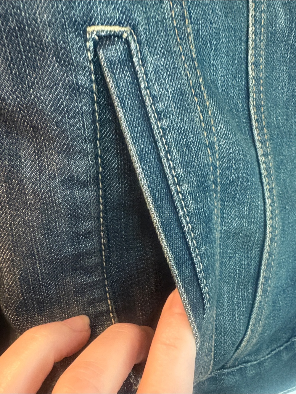 NWOT 💙 Levi's Indigo Blue Denim Trucker Jacket - Picture 6 of 6